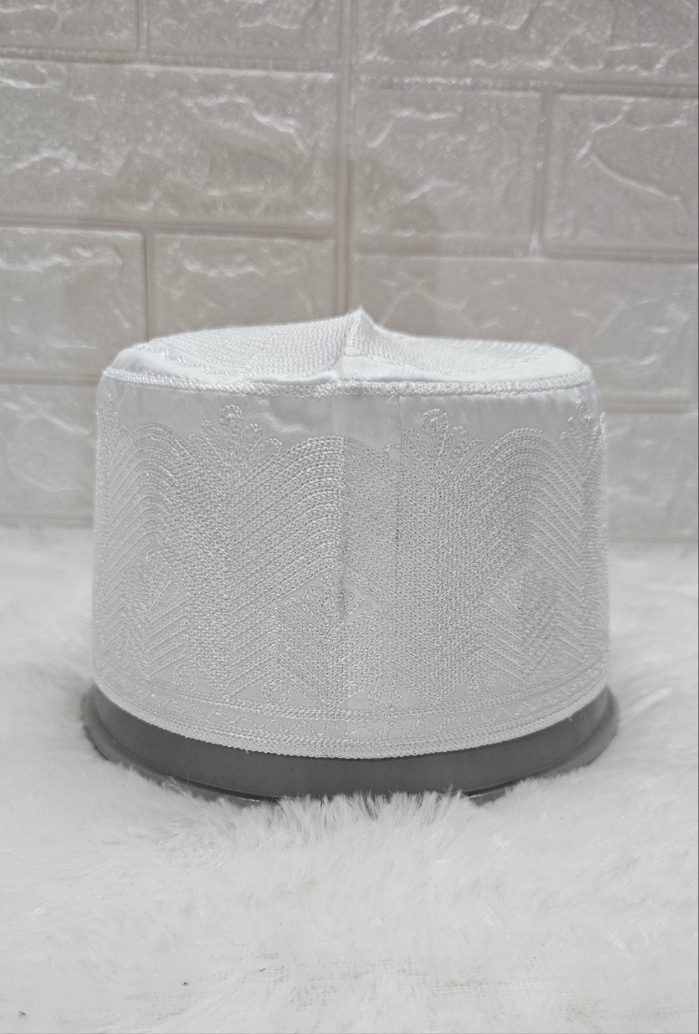 Makki topi white